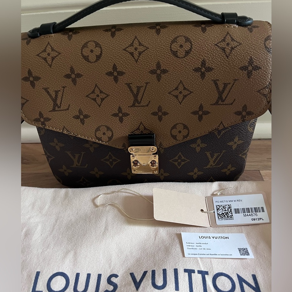 Brand New Louis Vuitton Métis Reverse Monogram